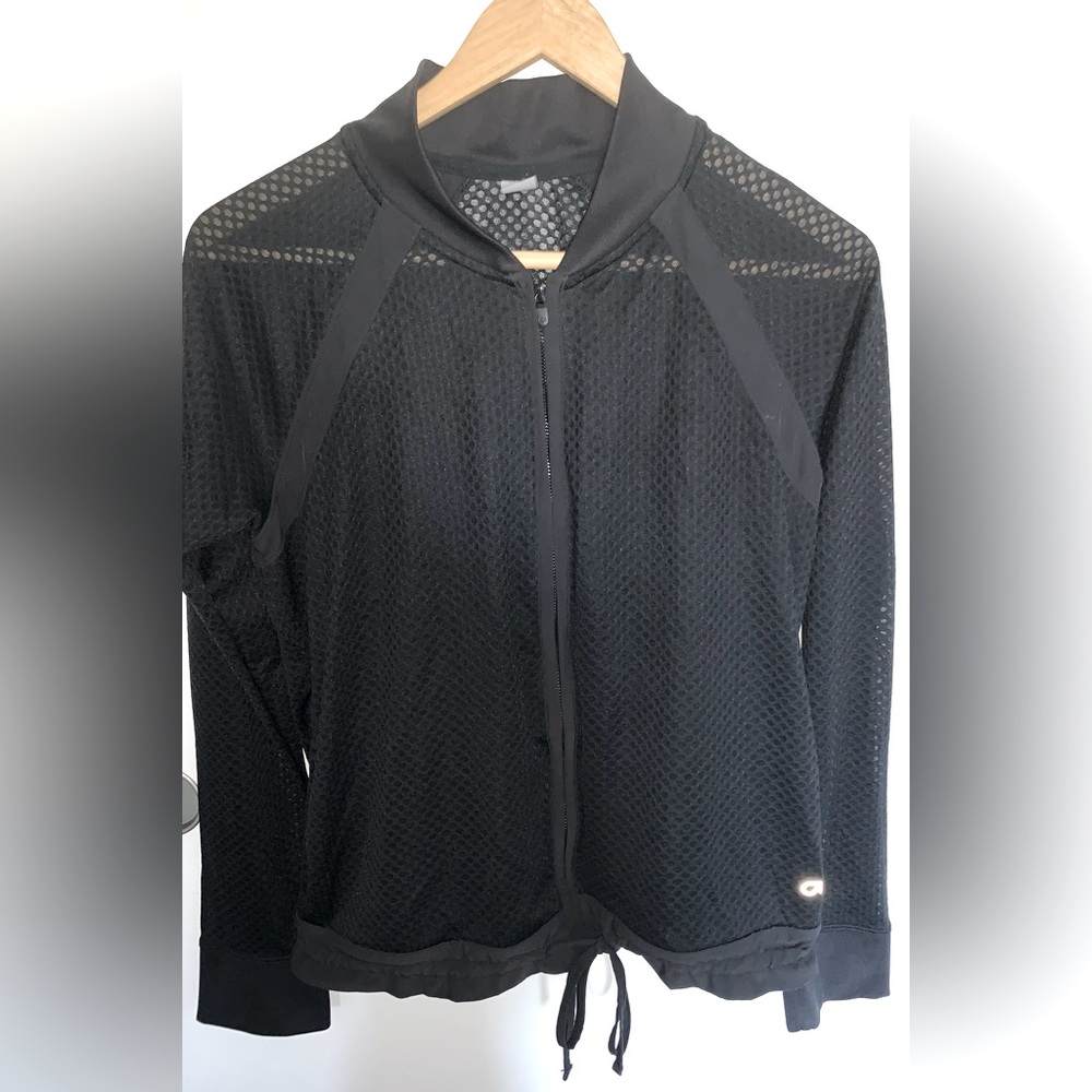 Gap fit mesh athletic jacket. Size small